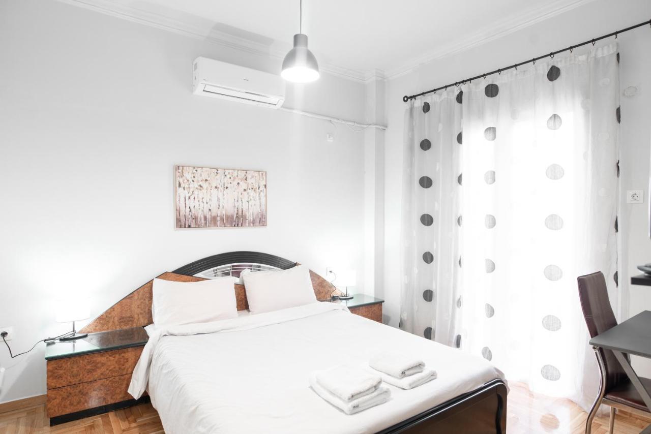 Cozy Cityscape Apartment In Афины Экстерьер фото