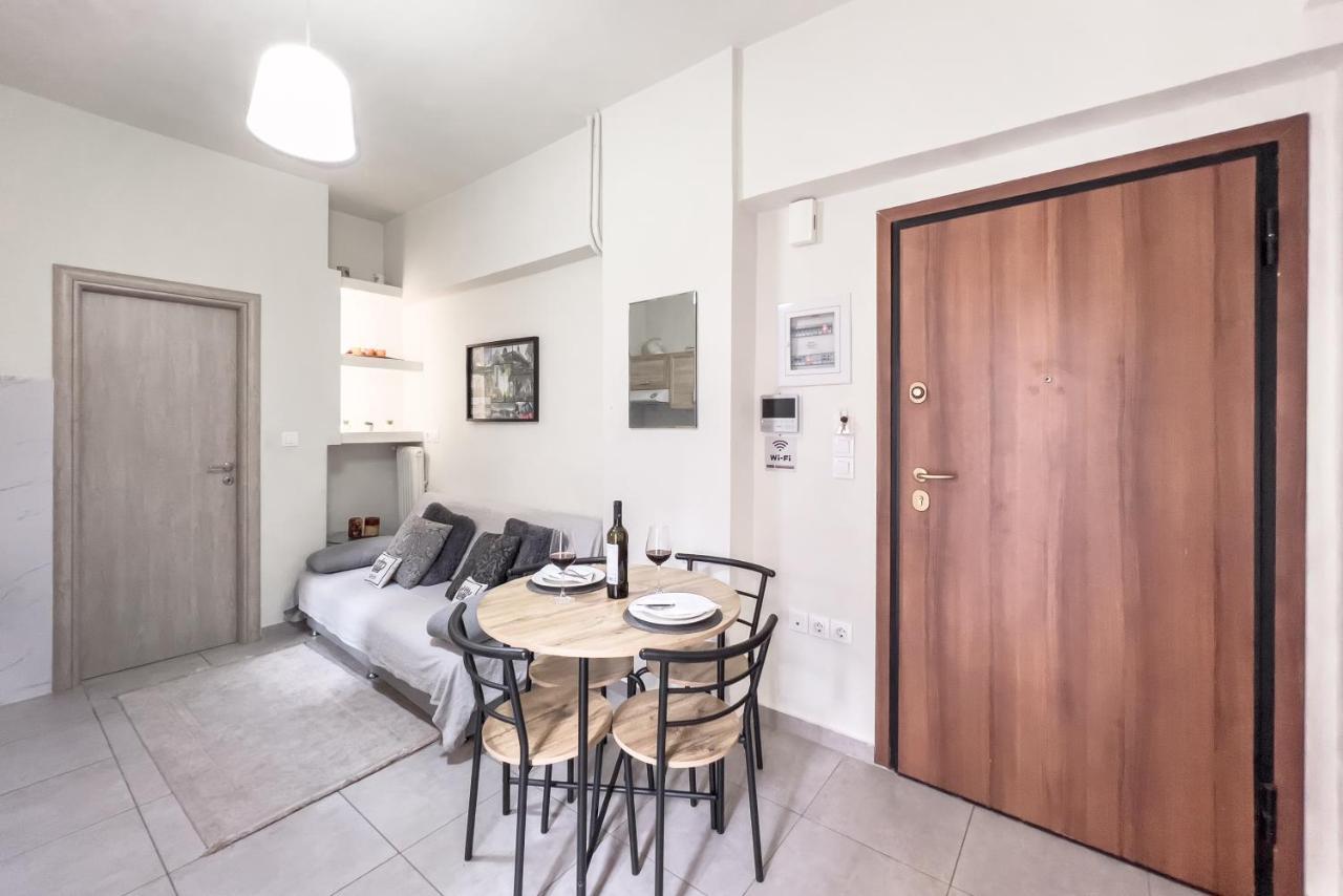 Cozy Cityscape Apartment In Афины Экстерьер фото
